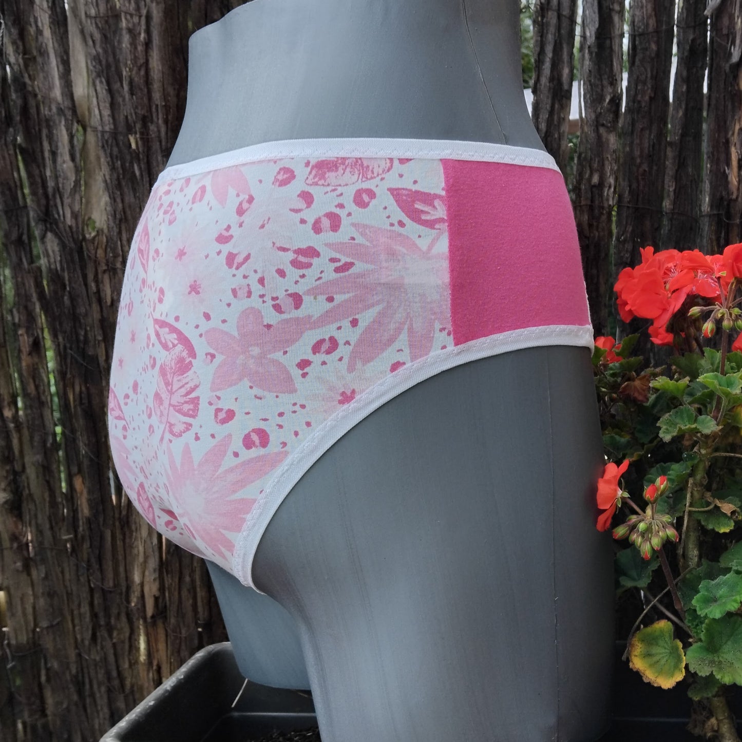 Culotte rigolote Taille 36 - Feuillage rose