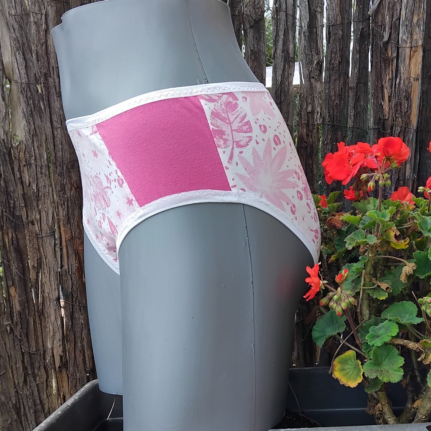 Culotte rigolote Taille 36 - Feuillage rose