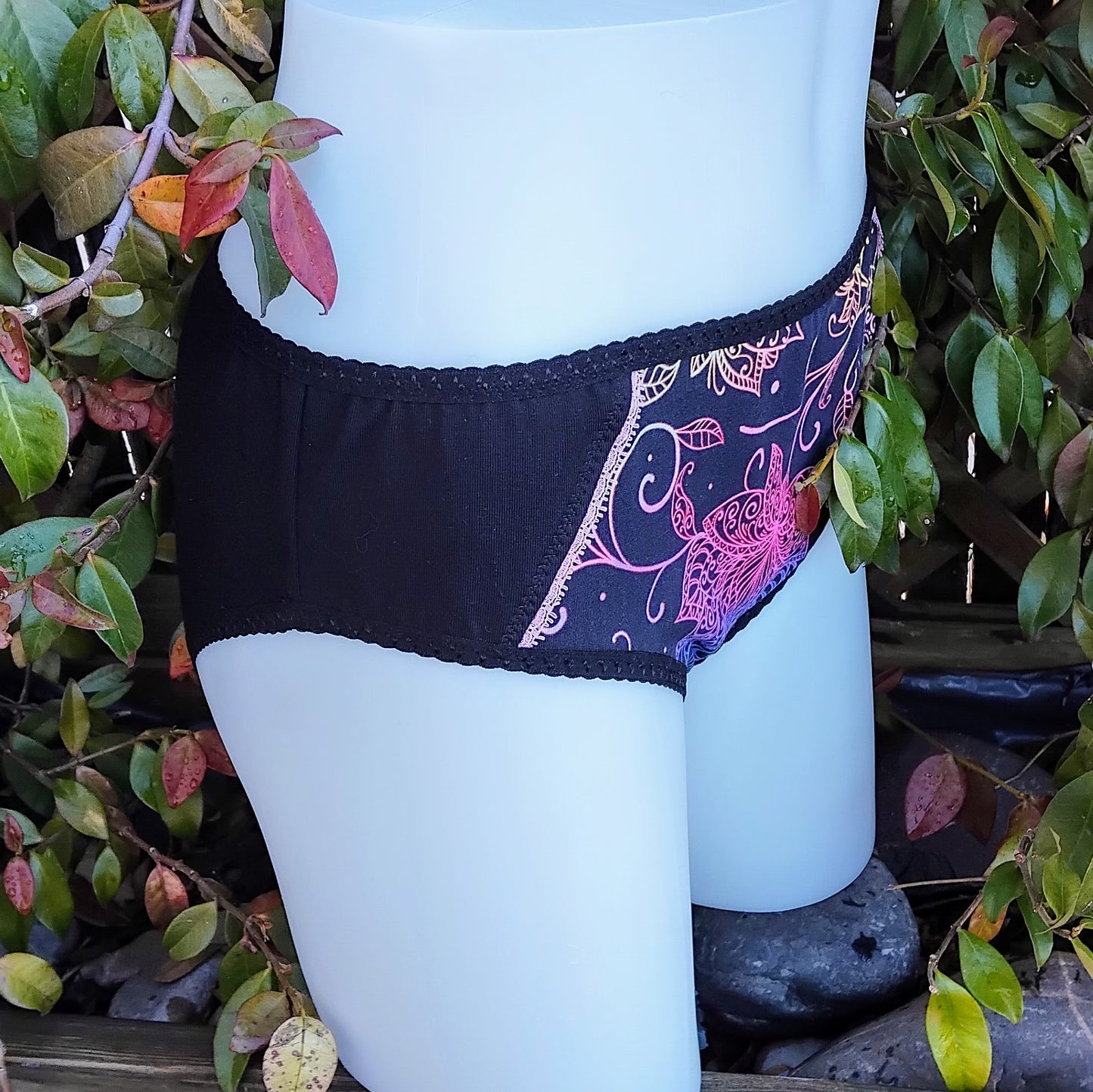 Culotte rigolote Taille 40 - Arabesque et fleurs