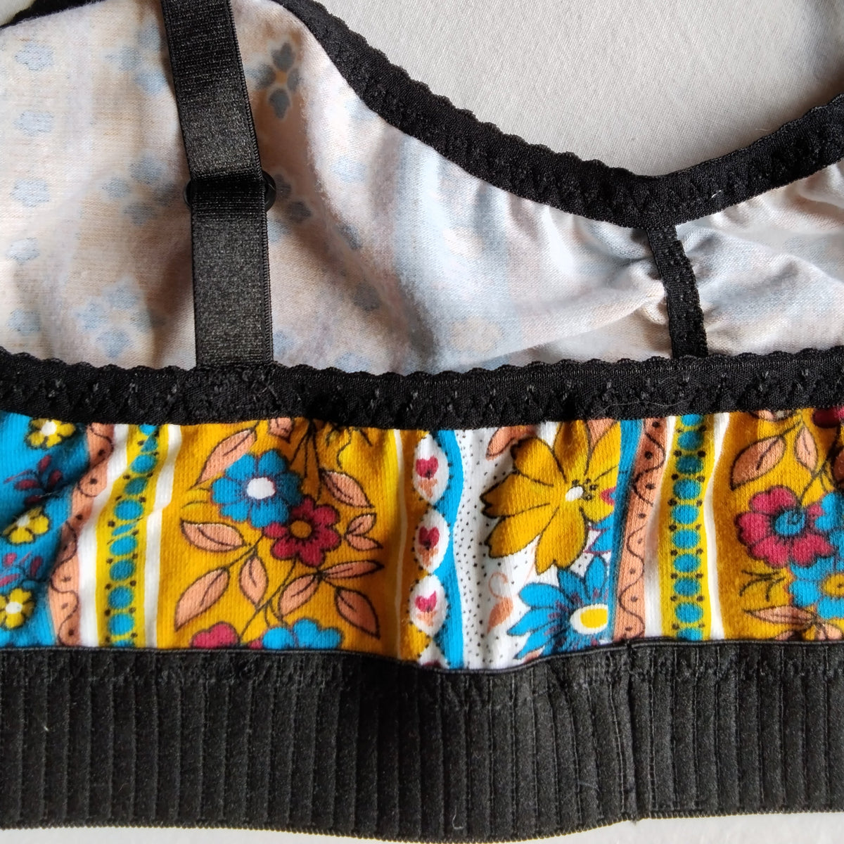 Brassière légère Taille XL – On dirait le Sud