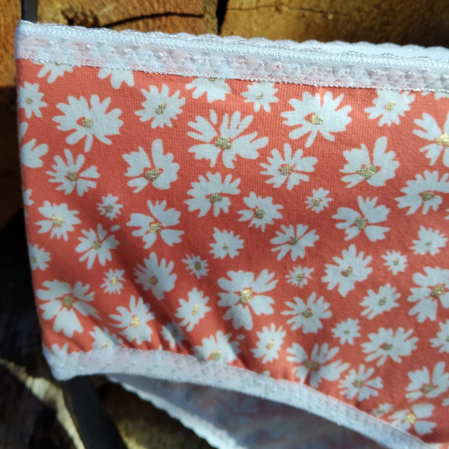 Culotte rigolote Taille 46 - Fleurs blanches cœurs dorés sur fond corail