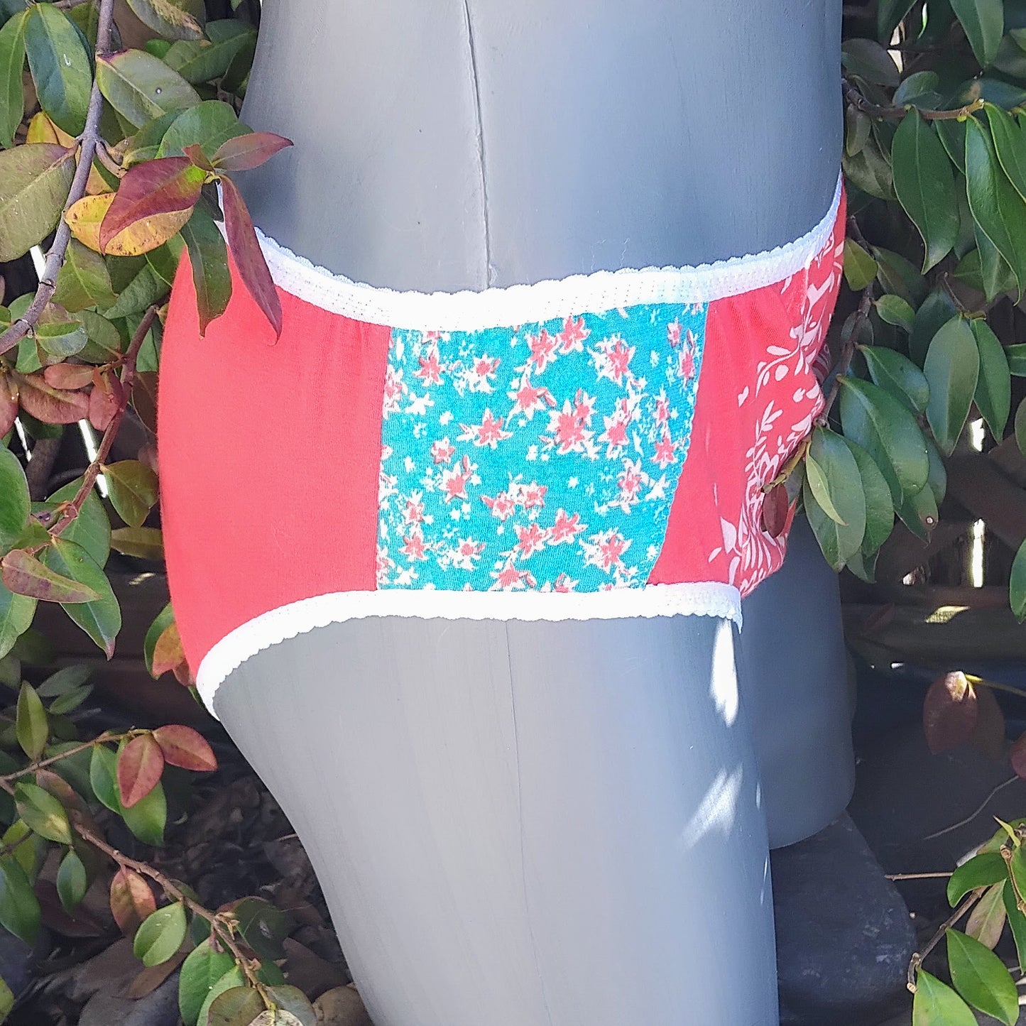 Culotte rigolote Taille 40 - Fleurs blanches
