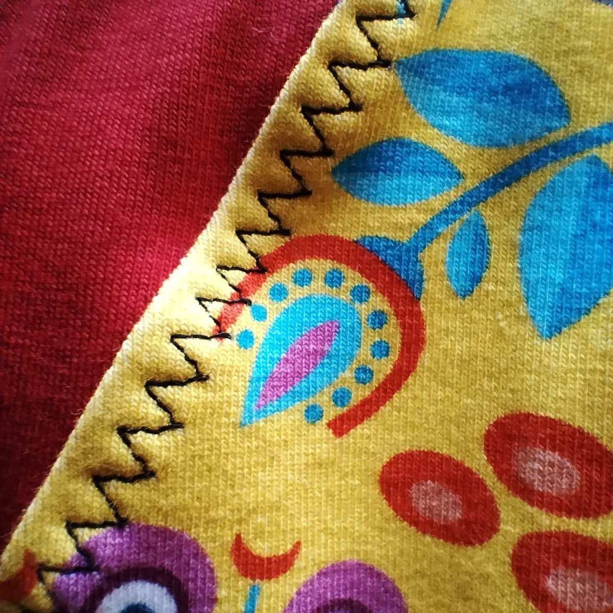 Culotte rigolote Taille 52 - Paons sur fond jaune