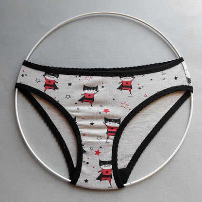 Petite culotte rigolote - Nina l'intrépide