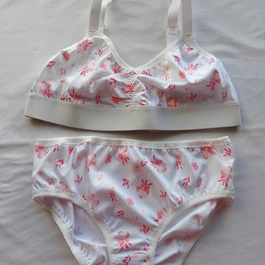 Ensemble À l'eau de rose — Brassière XL + Culotte 44