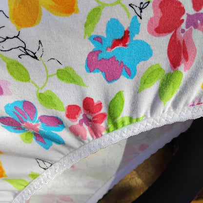 Culotte rigolote Taille 46 - Fleurs multicolores sur fond blanc