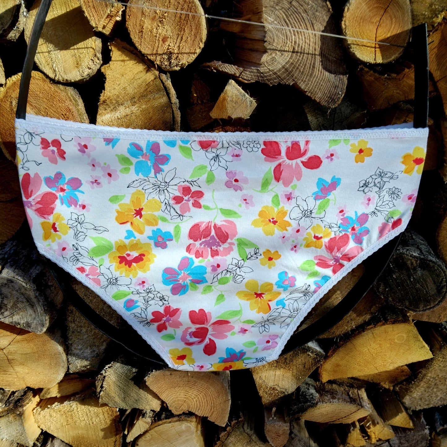 Culotte rigolote Taille 46 - Fleurs multicolores sur fond blanc