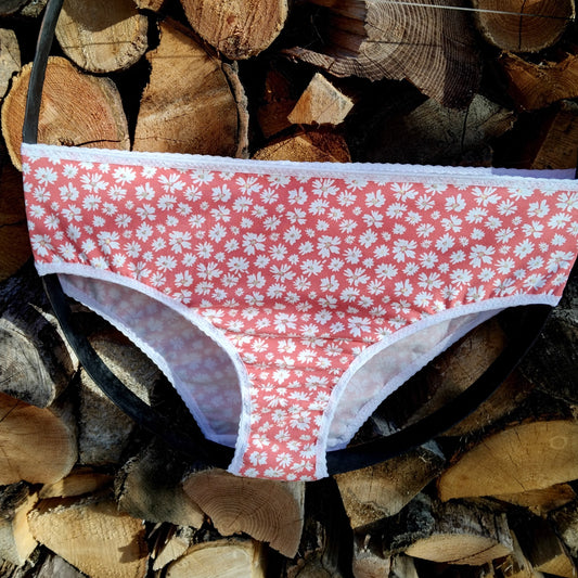 Culotte rigolote Taille 46 - Fleurs blanches cœurs dorés sur fond corail