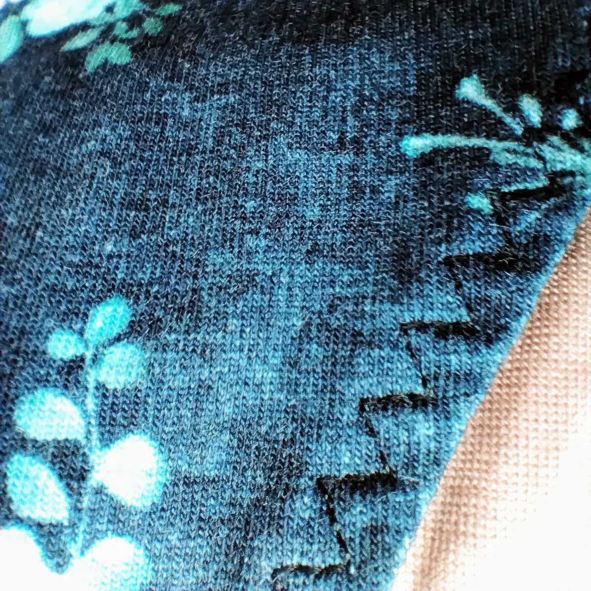 Culotte rigolote Taille 40 - Fleurs sur fond bleu marine