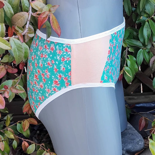 Culotte rigolote Taille 38 - Petites fleurs sur fond vert