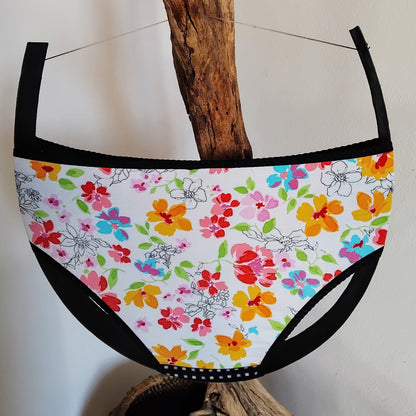 Culotte rigolote Taille 44 - Fleurs sur fond blanc et carreaux noirs