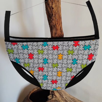 Culotte rigolote Taille 44 - Puzzle sur fond gris